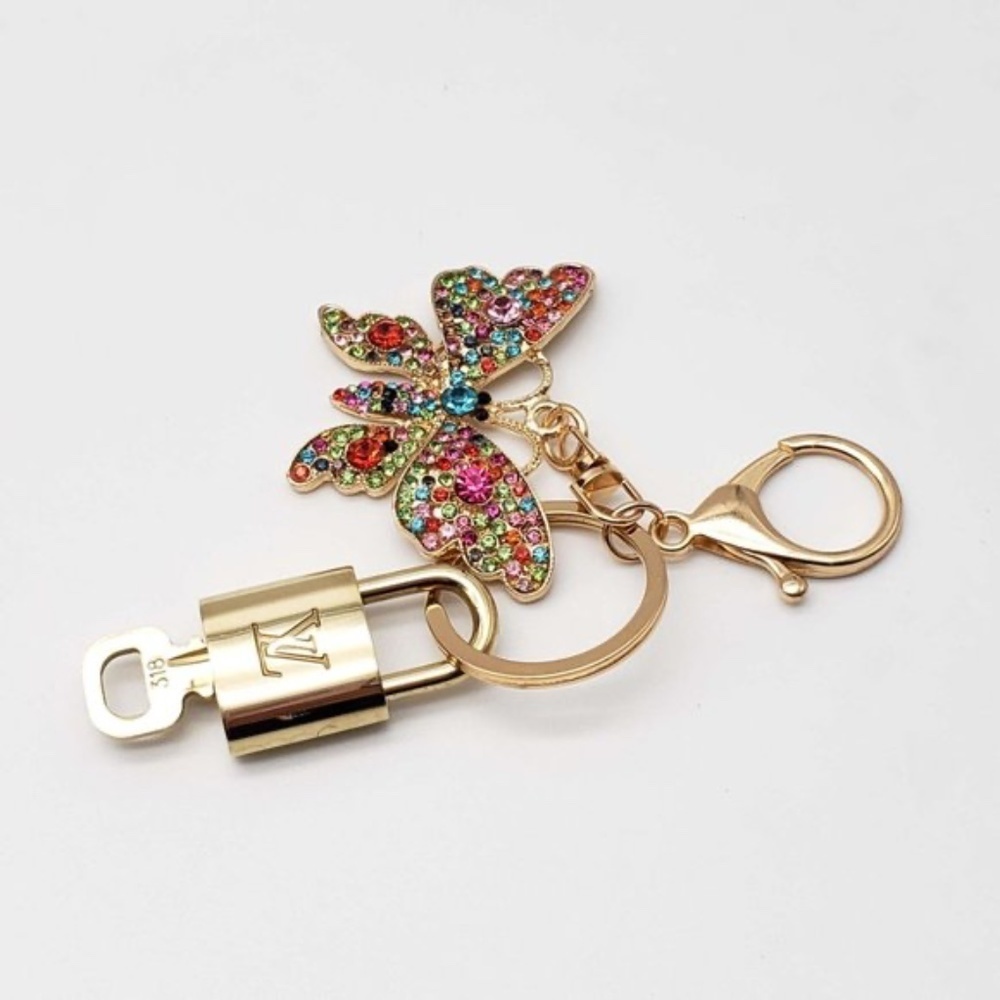 Louis Vuitton Gold Lock 🔒 Authentic LV Key + Unbranded Butterfly Bag Charm - Picture 6 of 9
